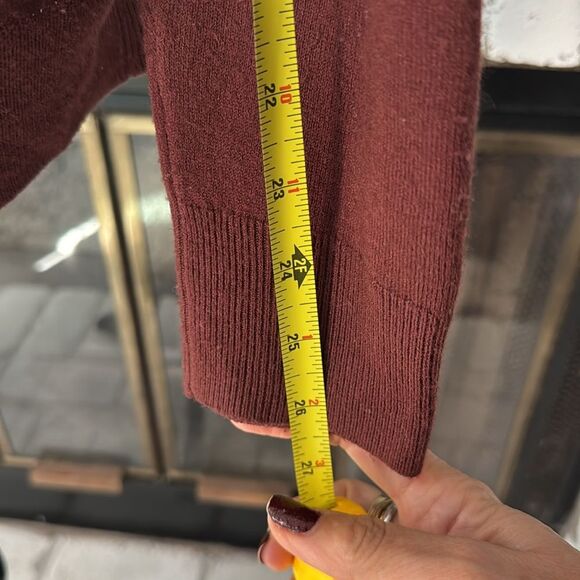 Tricots st Raphael Men's V-Neck Sweater Burgundy Medium Pullover - Picture 5 of 6